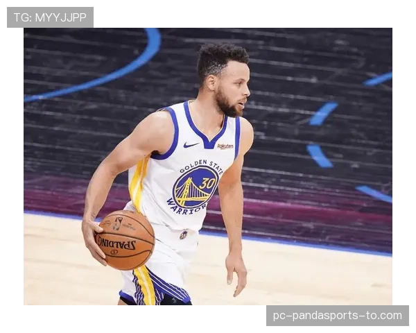 斯蒂芬卡斯尔无球跑位媲美库里效率凸显