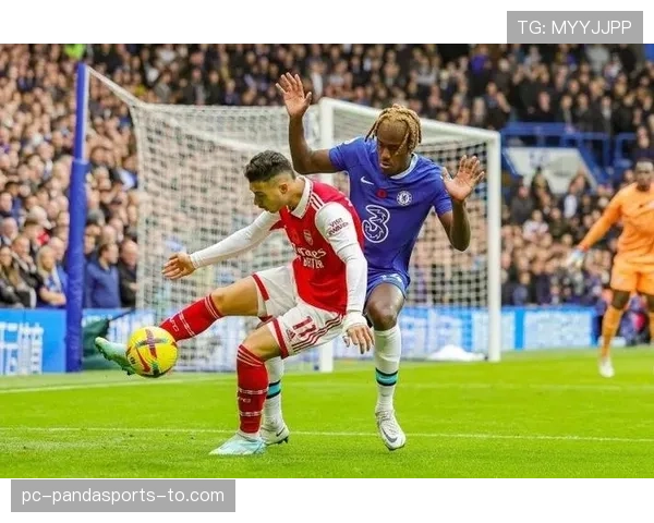 切尔西年轻阵容阶段性表现波动，对赛季争冠形势产生影响